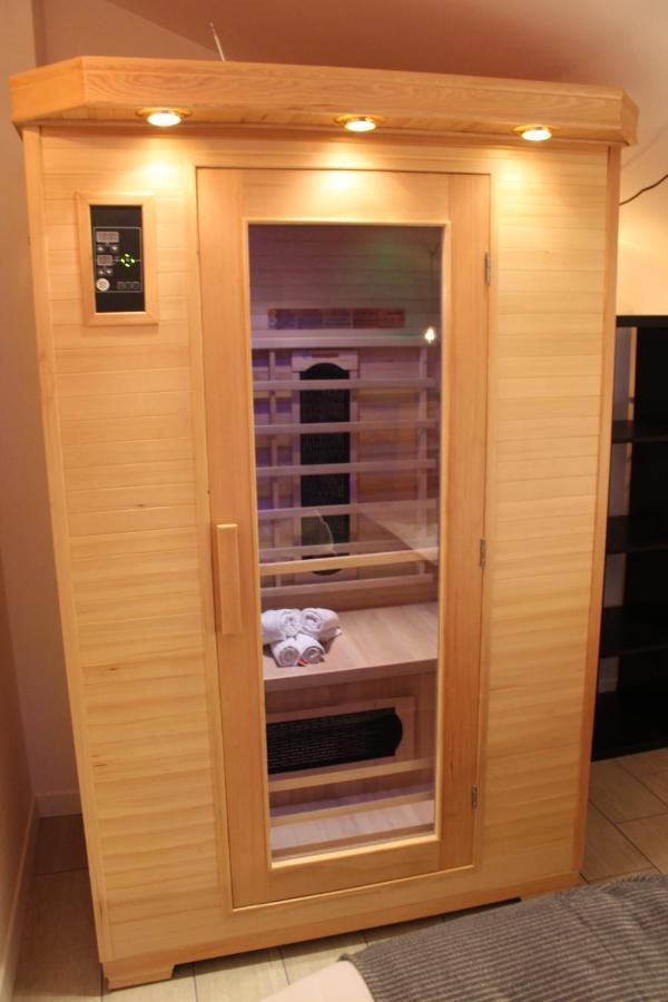 Le Logis Du Bien-Etre, Balneo & Sauna Dans Chambre แวร์ตู ภายนอก รูปภาพ